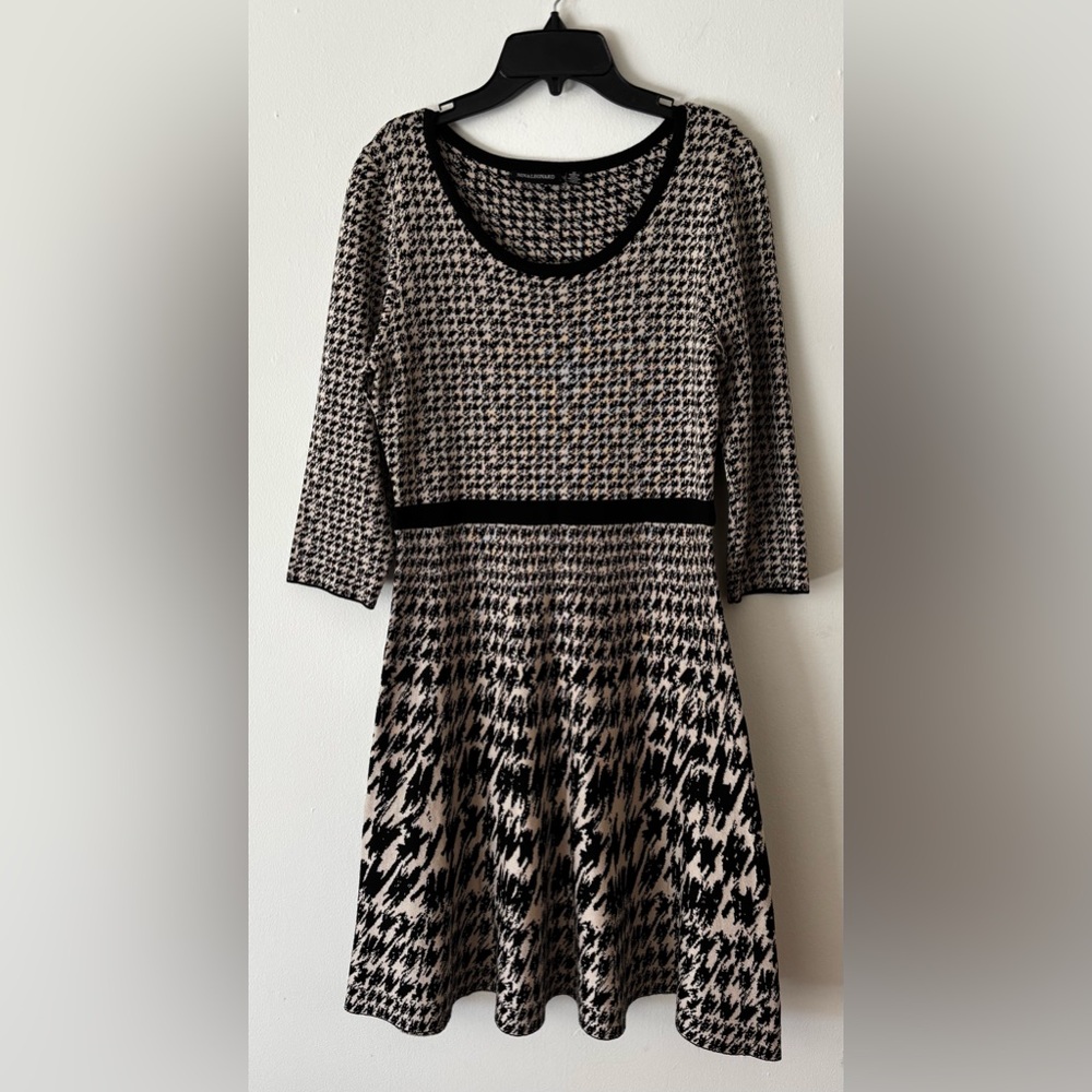 Nina Leonard Black and Cream Houndstooth Fit & Flair Sweater Dress New medium